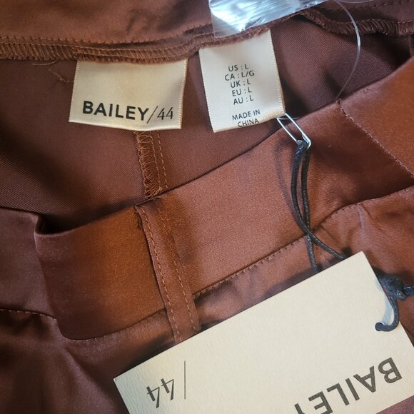 Bailey 44 Size Large Brown Satin Tapered Leg Cargo Pants High Waist Pockets NWT - Picture 6 of 6